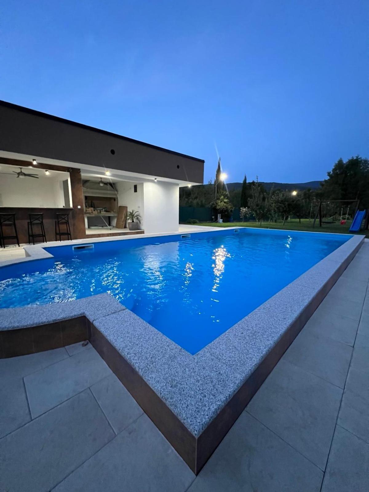 Amal Grand Villa Bihać Екстериор снимка